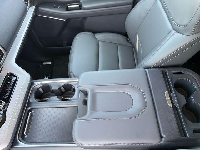 2027 Ford Expedition Active 4x4