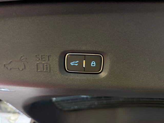 2027 Ford Expedition Active 4x4