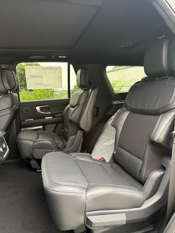 2027 Ford Expedition Platinum 4x4