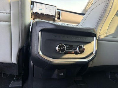 2027 Ford Expedition Platinum 4x4