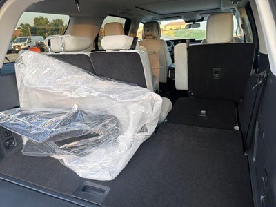 2027 Ford Expedition Platinum 4x4