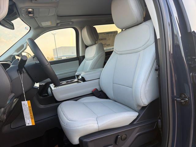2027 Ford Expedition Platinum 4x4