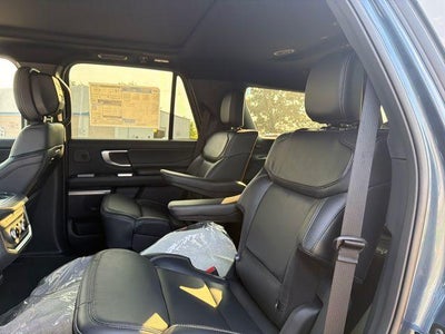 2027 Ford Expedition Platinum 4x4