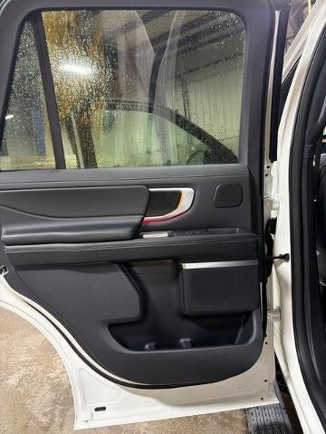 2027 Ford Expedition Platinum 4x4