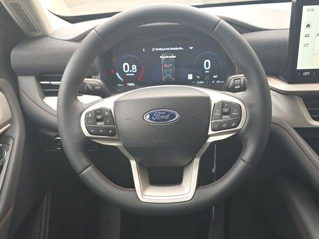 2026 Ford Explorer Active w/100A Pkg 4WD