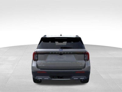 2026 Ford Explorer Active w/100A Pkg 4WD
