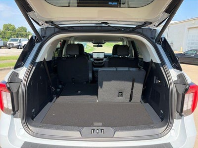 2026 Ford Explorer Active w/100A Pkg 4WD