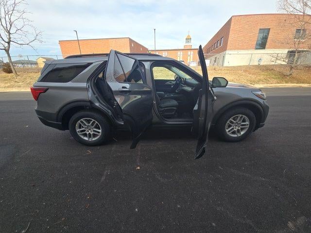 2026 Ford Explorer Active w/100A Pkg 4WD