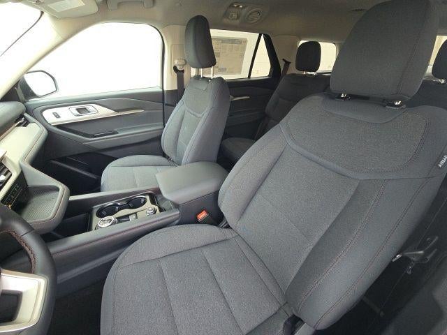 2026 Ford Explorer Active w/100A Pkg 4WD