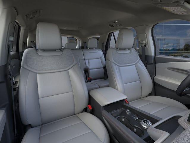 2026 Ford Explorer Active w/100A Pkg 4WD