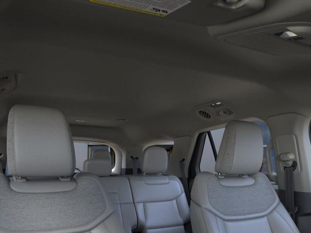 2026 Ford Explorer Active w/100A Pkg 4WD