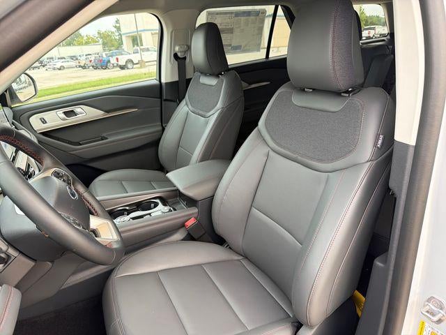 2026 Ford Explorer Active w/100A Pkg 4WD