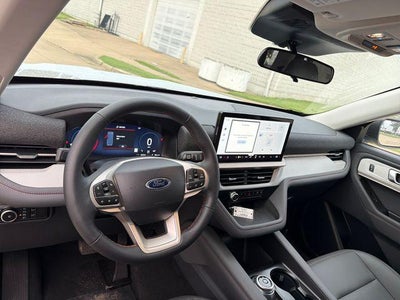 2026 Ford Explorer Active w/100A Pkg 4WD