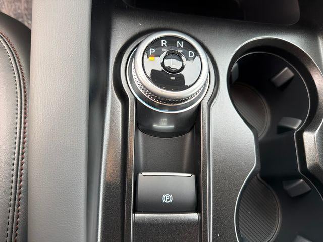2026 Ford Explorer Active w/100A Pkg 4WD
