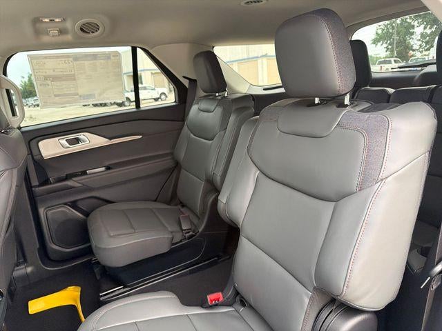 2026 Ford Explorer Active w/100A Pkg 4WD