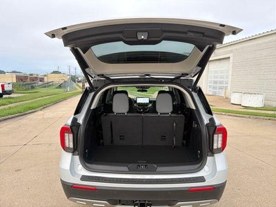 2026 Ford Explorer Active w/100A Pkg 4WD