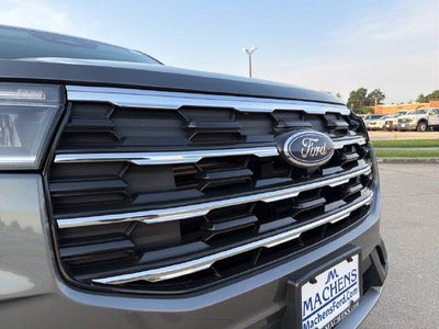 2026 Ford Explorer Active w/100A Pkg 4WD