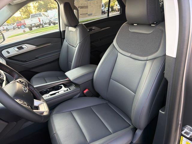 2026 Ford Explorer Active w/100A Pkg 4WD