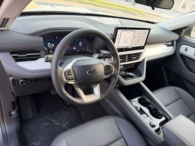 2026 Ford Explorer Active w/100A Pkg 4WD