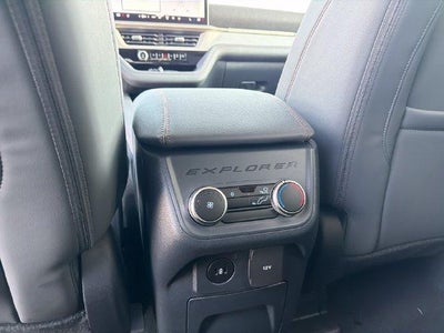 2026 Ford Explorer Active w/100A Pkg 4WD