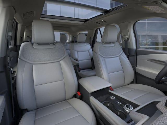 2025 Ford Explorer Active 4WD