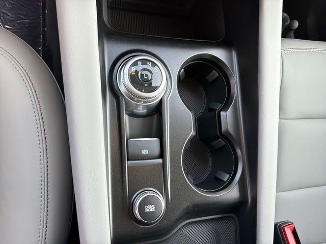 2026 Ford Explorer Active w/100A Pkg 4WD