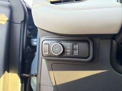 2026 Ford Explorer Active w/100A Pkg 4WD
