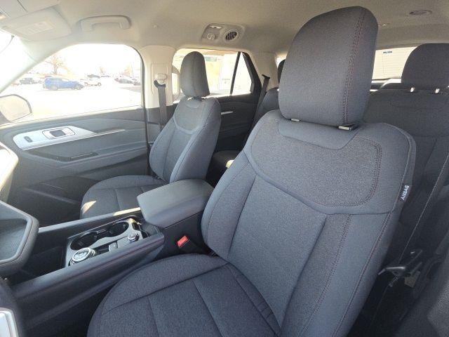 2026 Ford Explorer Active w/100A Pkg 4WD