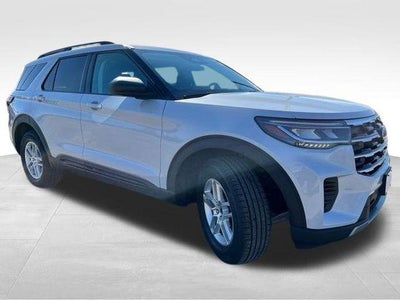 2026 Ford Explorer Active w/100A Pkg 4WD