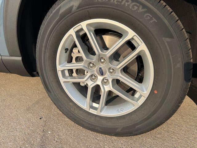 2026 Ford Explorer Active w/100A Pkg 4WD