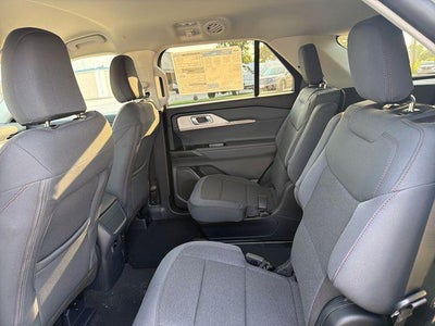 2026 Ford Explorer Active w/100A Pkg 4WD