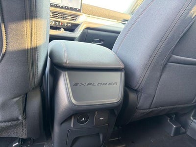 2026 Ford Explorer Active w/100A Pkg 4WD