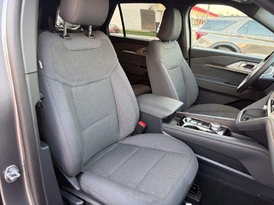 2027 Ford Explorer Active w/100A Pkg 4WD