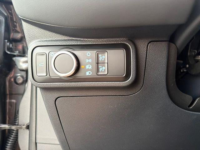 2027 Ford Explorer Active w/100A Pkg 4WD