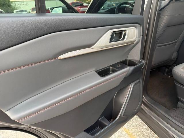 2027 Ford Explorer Active w/100A Pkg 4WD