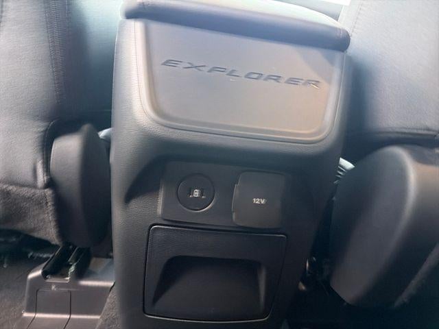 2027 Ford Explorer Active w/100A Pkg 4WD