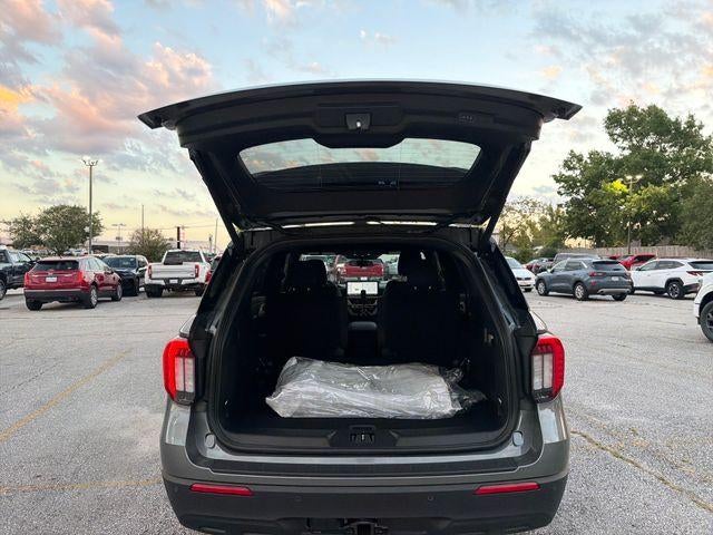 2027 Ford Explorer Active w/100A Pkg 4WD