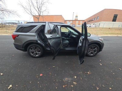 2026 Ford Explorer Active w/100A Pkg 4WD