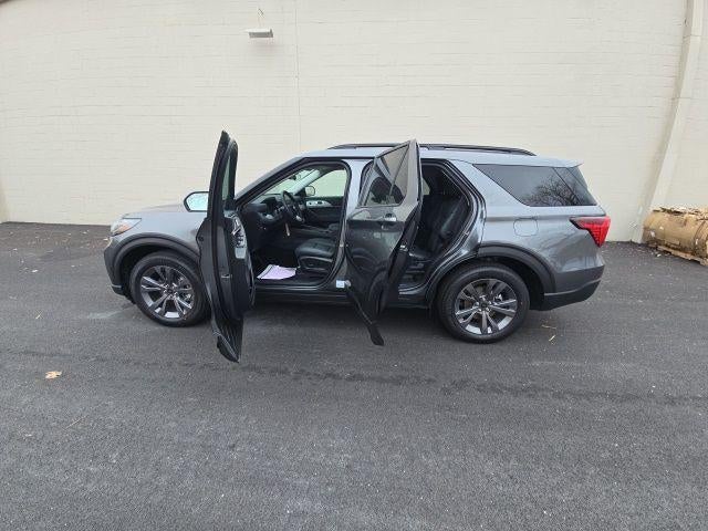 2026 Ford Explorer Active w/100A Pkg 4WD
