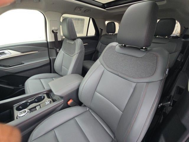 2026 Ford Explorer Active w/100A Pkg 4WD