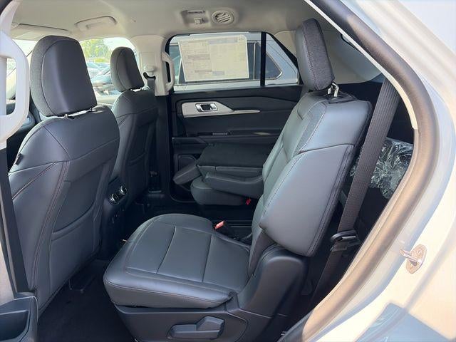 2026 Ford Explorer Active w/100A Pkg 4WD