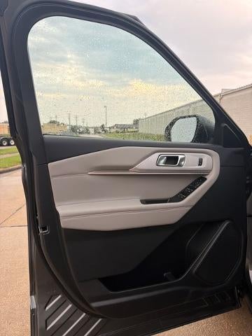 2026 Ford Explorer Active w/100A Pkg 4WD