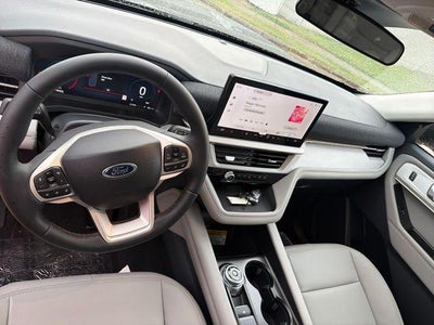 2026 Ford Explorer Active w/100A Pkg 4WD