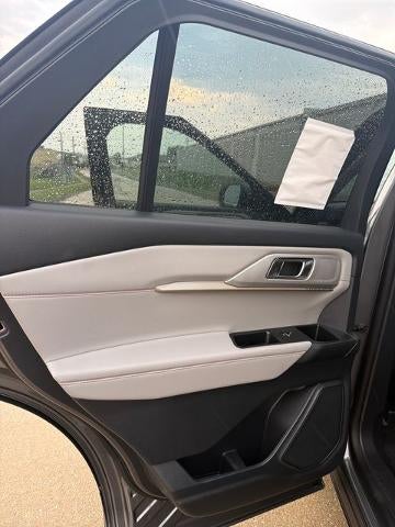 2026 Ford Explorer Active w/100A Pkg 4WD