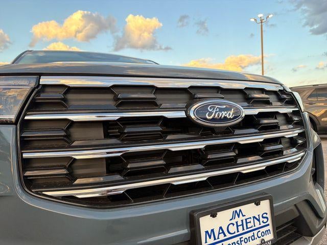 2026 Ford Explorer Active w/100A Pkg 4WD