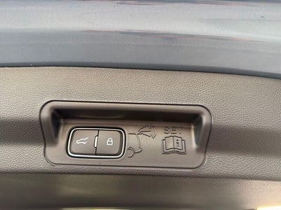 2026 Ford Explorer Active w/100A Pkg 4WD