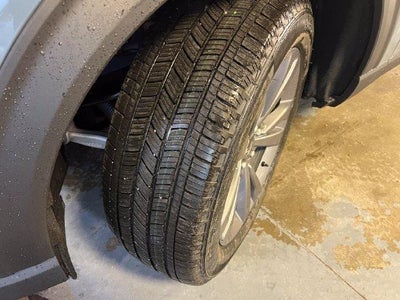 2026 Ford Explorer Active w/100A Pkg 4WD