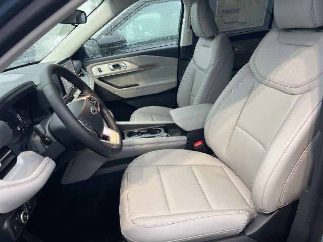 2026 Ford Explorer Active w/100A Pkg 4WD