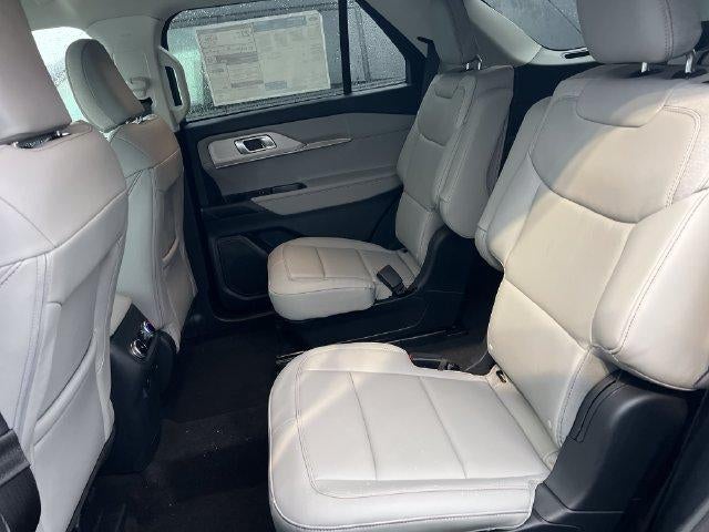 2026 Ford Explorer Active w/100A Pkg 4WD