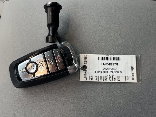 2026 Ford Explorer Active w/100A Pkg 4WD